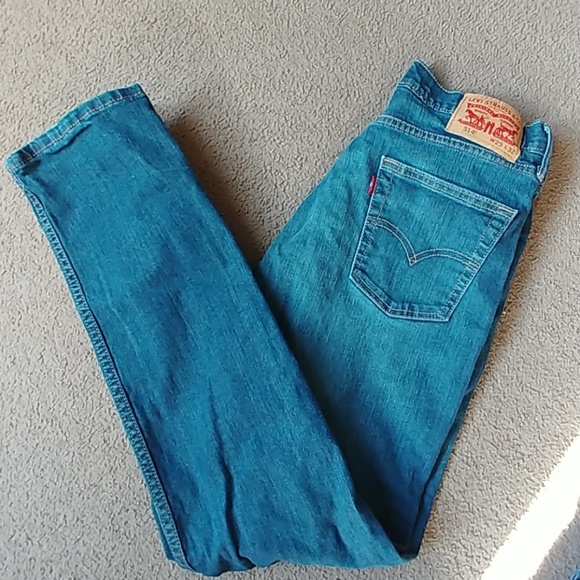 29 32 levis
